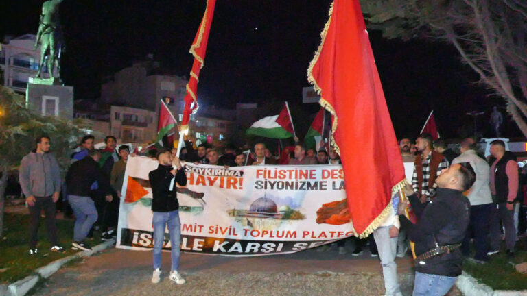İsrail’in Filistin’e gerçekleştirdiği saldırılar, protesto edildi